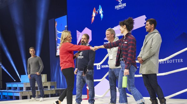 Fünf Personen beim Founders Fight auf der ISPO Munich 2023